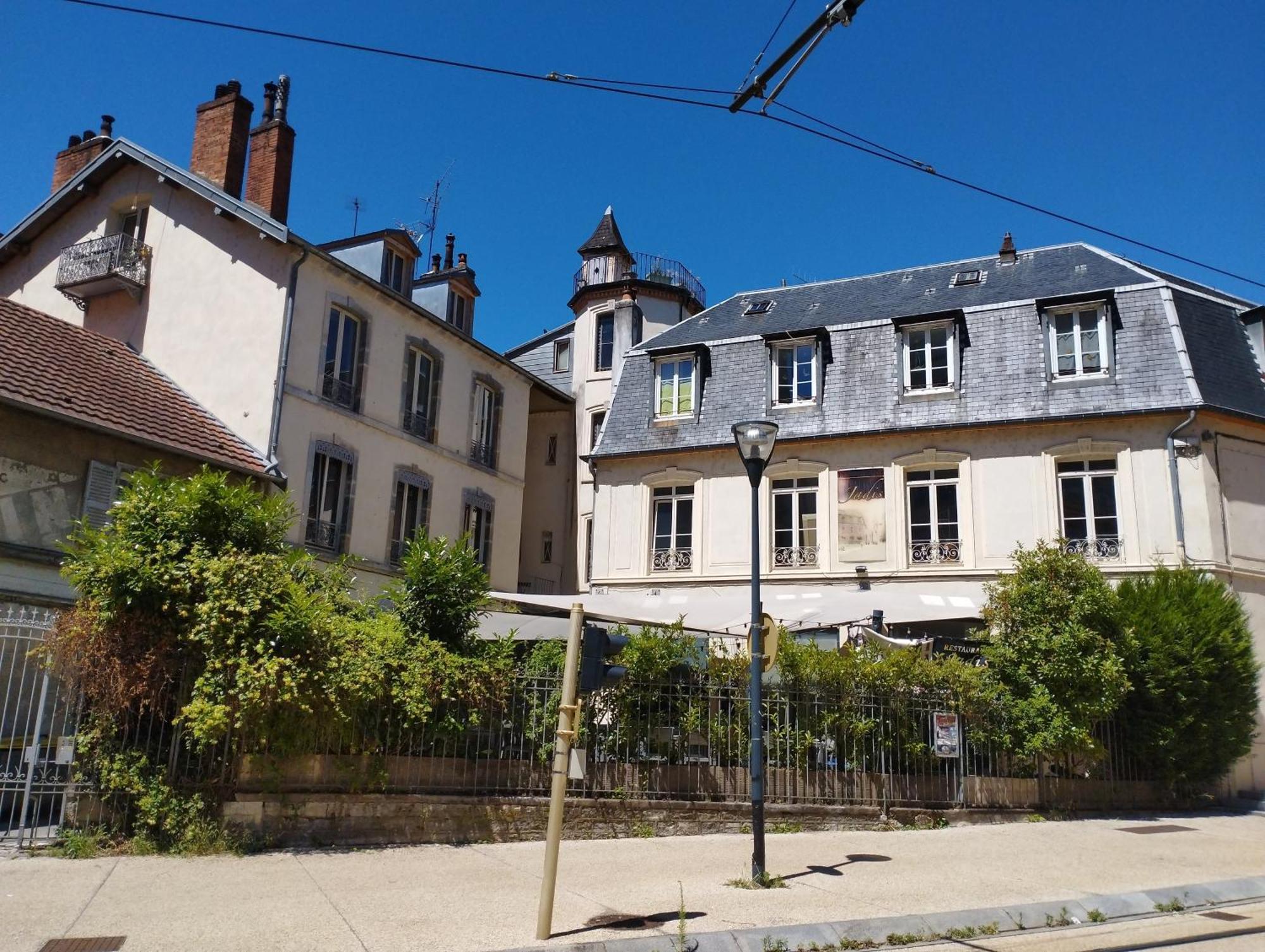 Le Carnot 2 Apartment Безансон Екстериор снимка